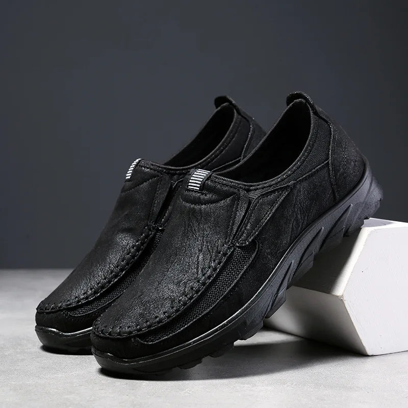 EASTON TRAIL LOAFERS