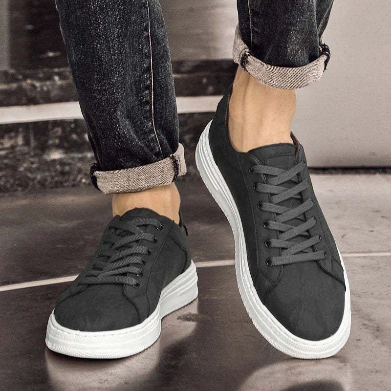 GENESIS GLIDE SNEAKERS