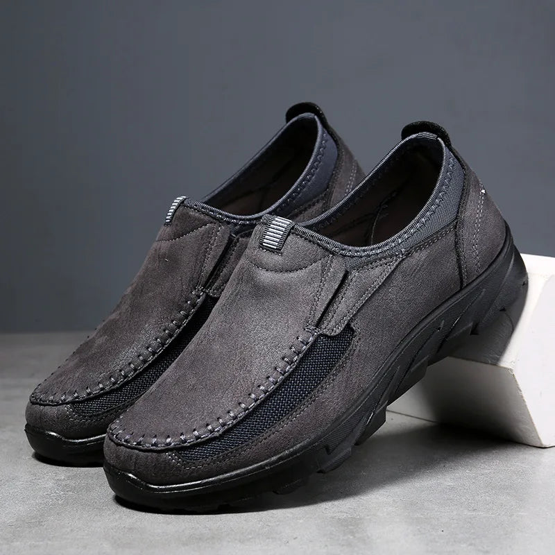 EASTON TRAIL LOAFERS