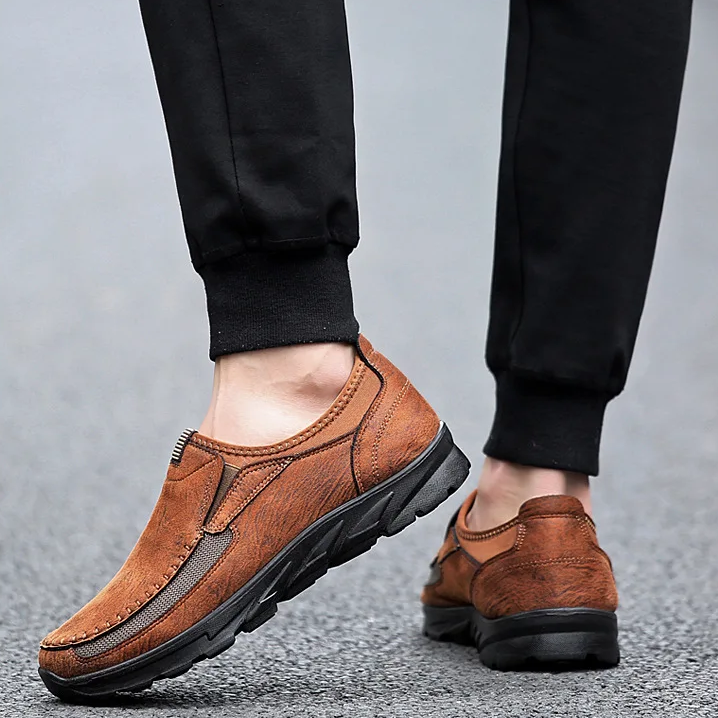 EASTON TRAIL LOAFERS