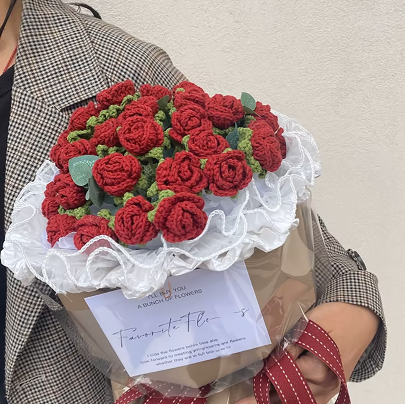 EVERLAST™ KNITTED ROSE BUNDLE