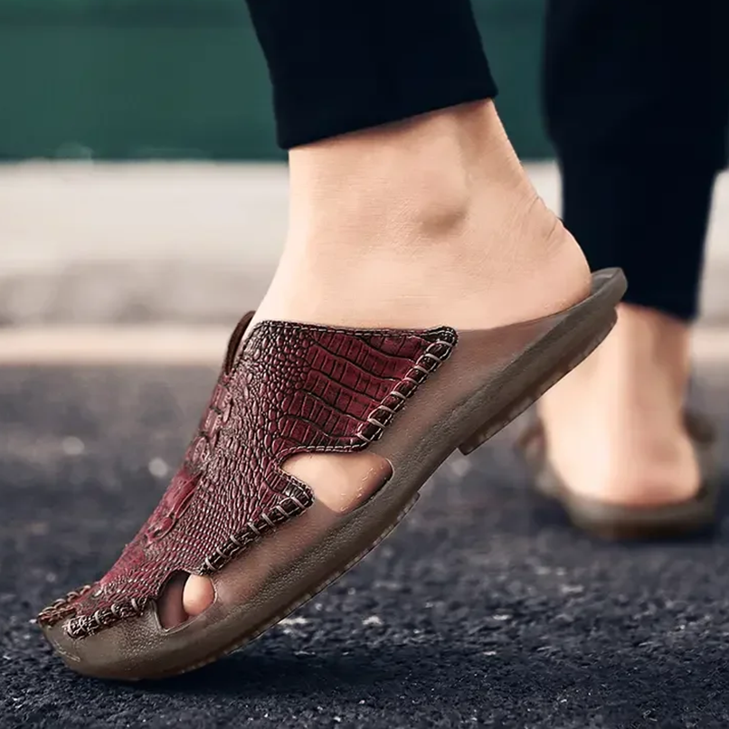CROCTON LEATHER SLIDES