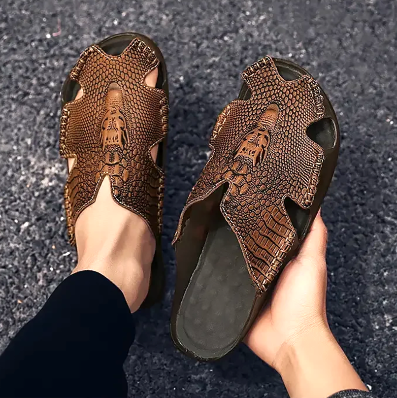 CROCTON LEATHER SLIDES