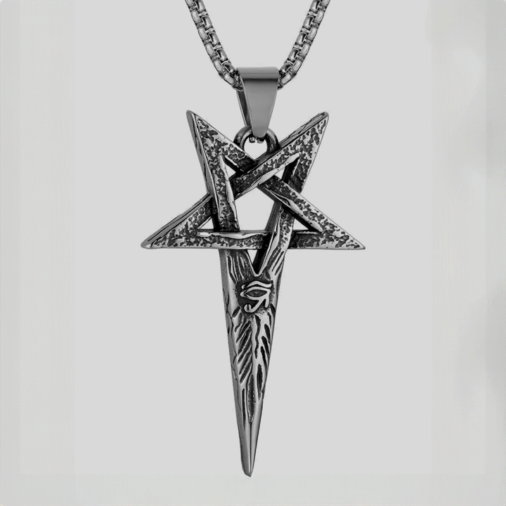 Starthorn Rebel Necklace