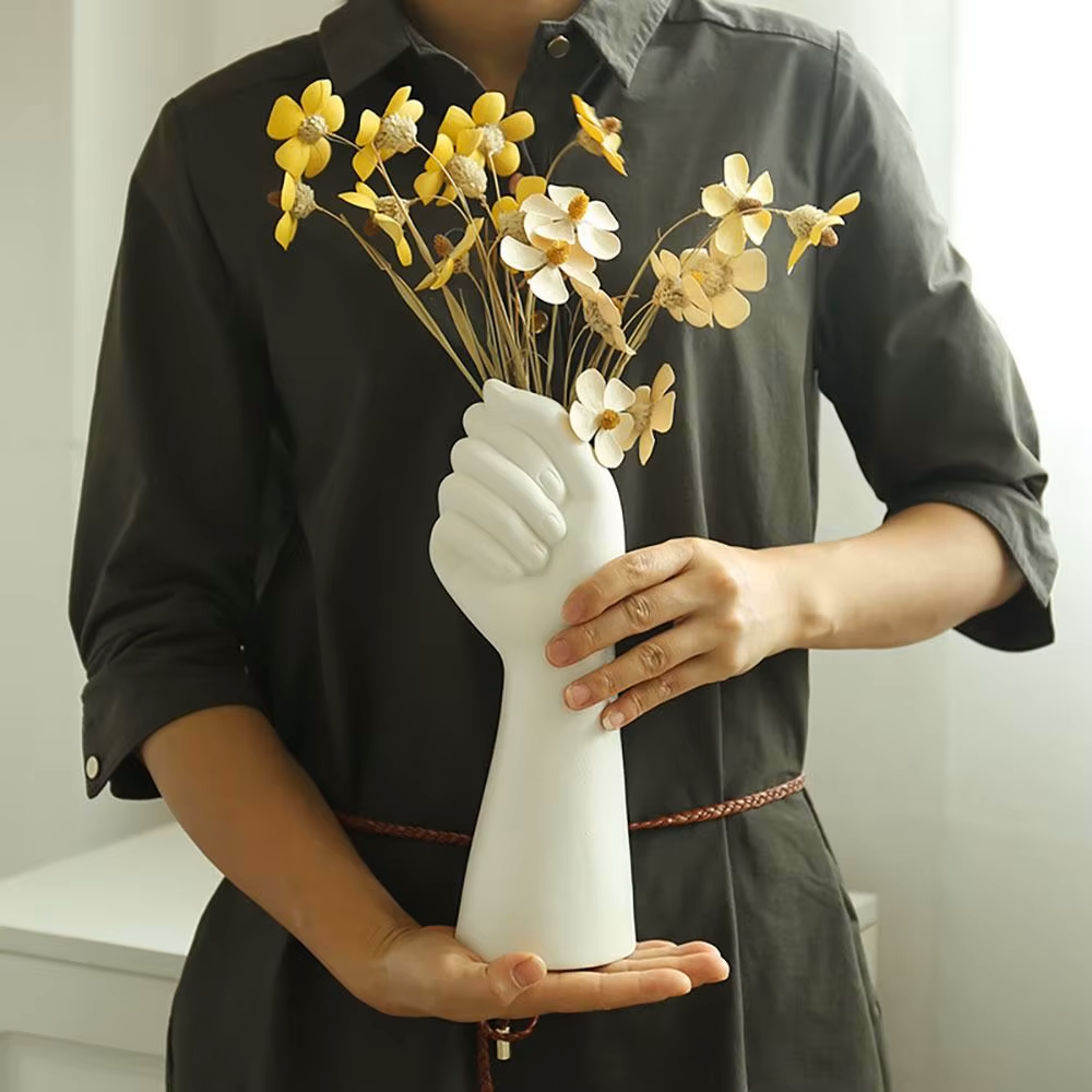 ELYSIAN GRIP DÉCOR VASE
