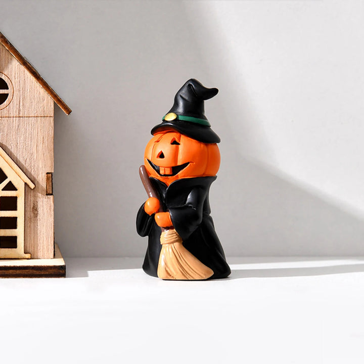 Jack-O'-Lantern Figurine Set