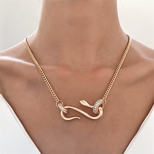 CYLLARUS CLAVICLE NECKLACE