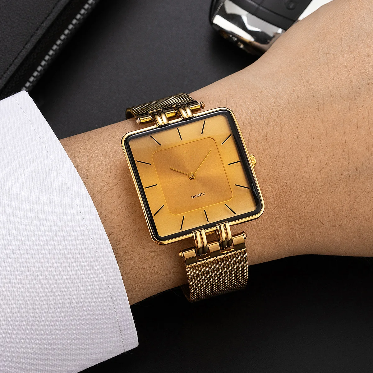 WINFORD GOLD BRACELET WATCH