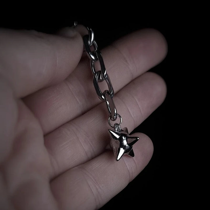 Graver Rebel Chain Earring