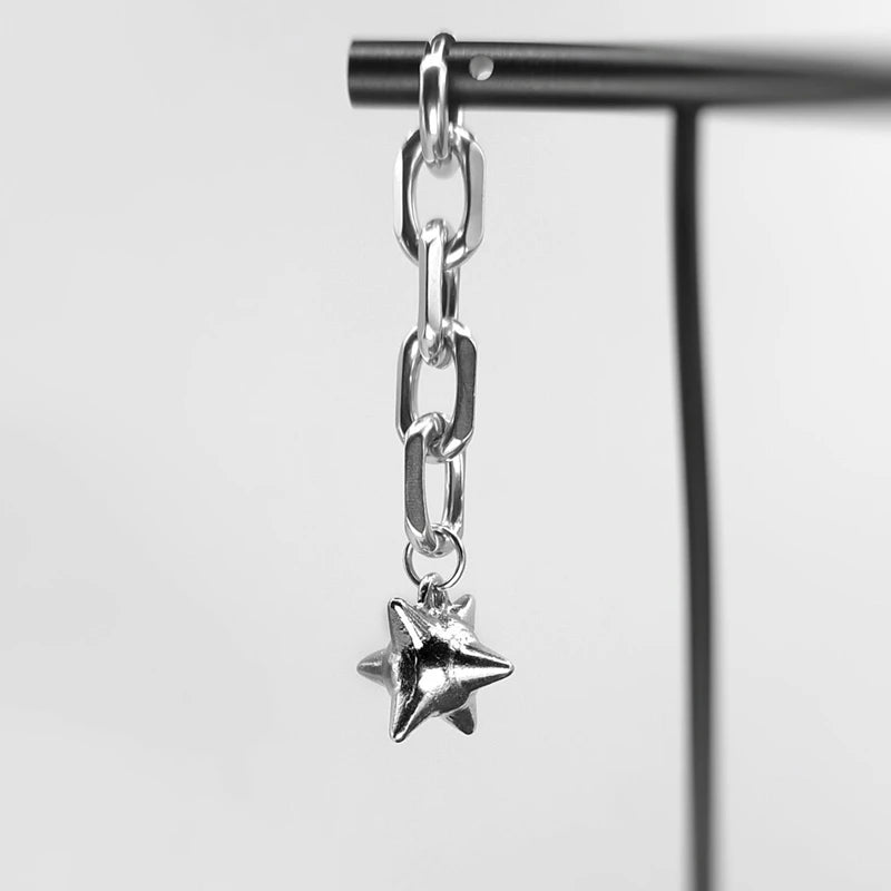 Graver Rebel Chain Earring