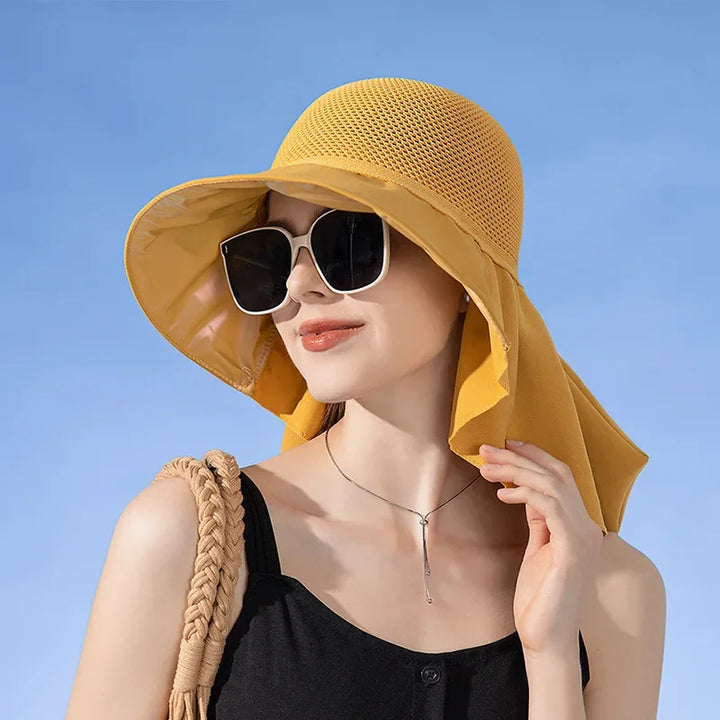 Elania Bucket Hat
