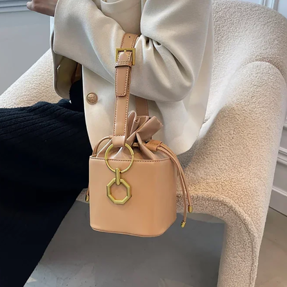 SOHO SLING BAG