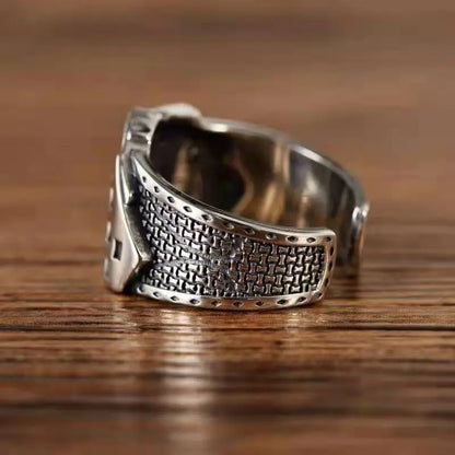 ROYAL FLUSH RING