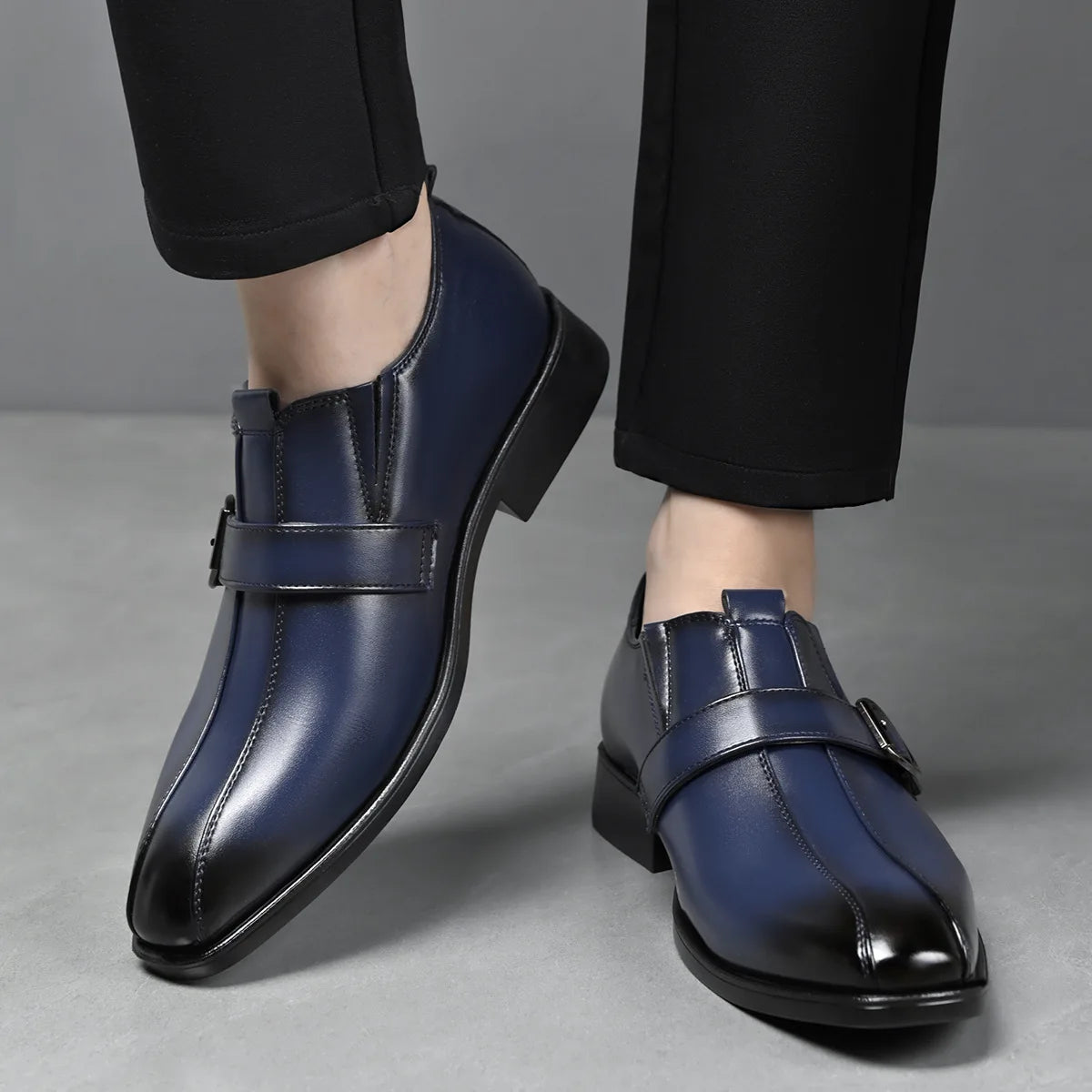 GENTRY'S BUCKLE SHOES